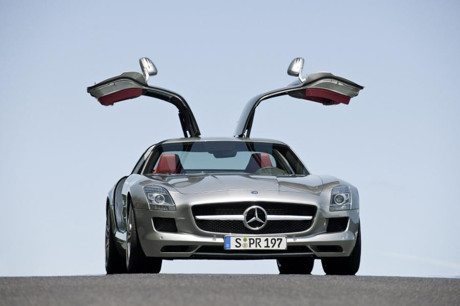  Mercedes-Benz SLS AMG 2010 года  (фото 231 из 526)